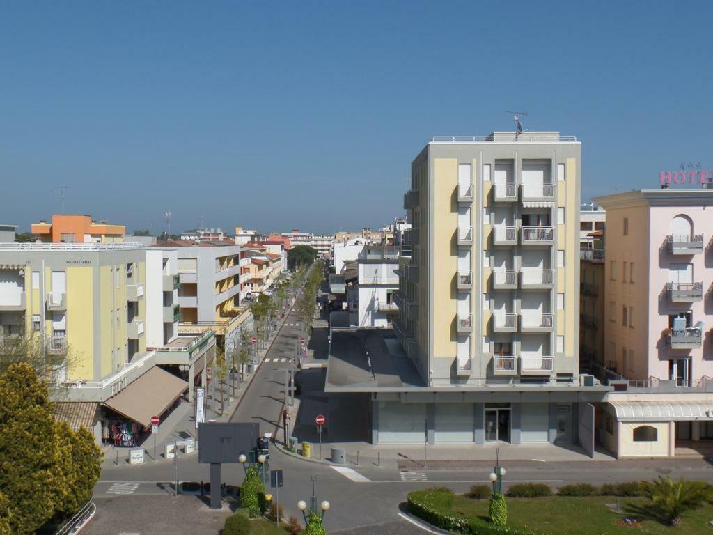 Condominio Mauro Bibione Exterior photo